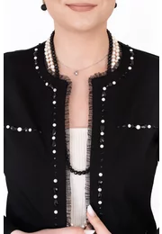 Jerseu elegant negru accesorizat cu pietre si perle