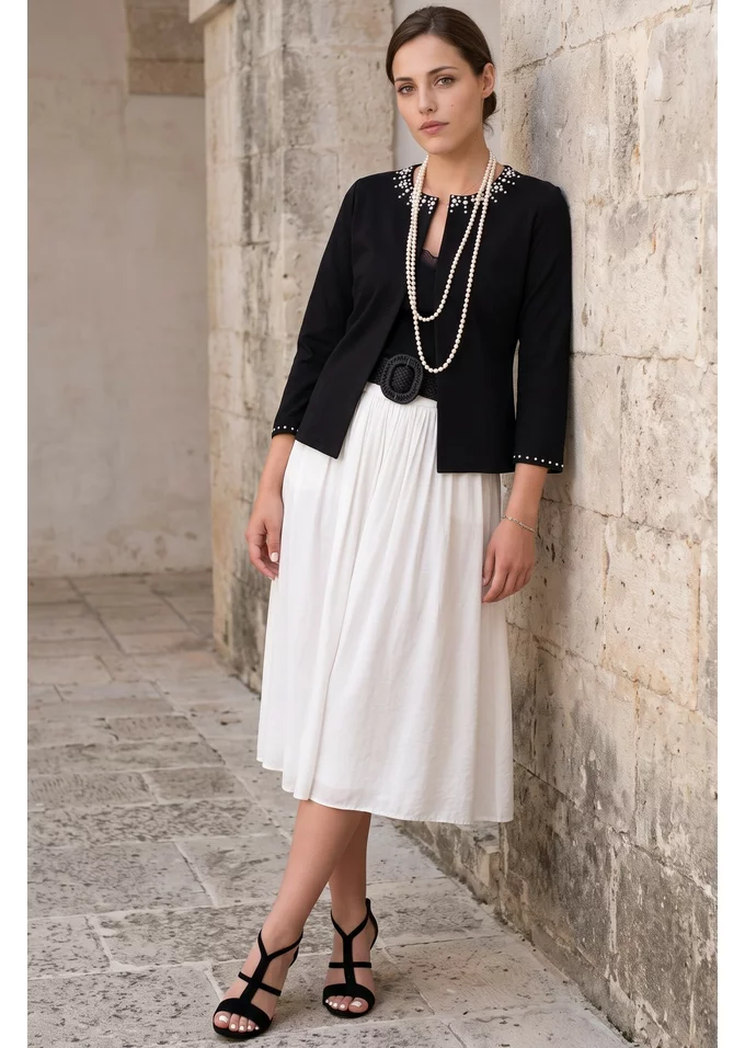 Jerseu elegant negru decorat cu explozie de perle