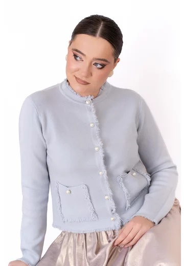 Jerseu tricotat bleu decorat cu perle