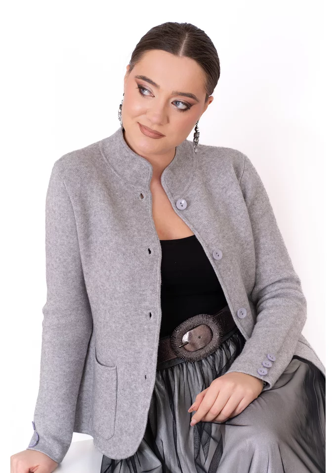 Jerseu tricotat gri cu buzunare si nasturi