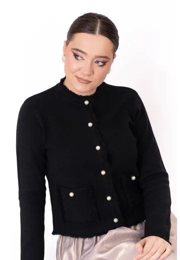 Jerseu tricotat negru  decorat cu perle