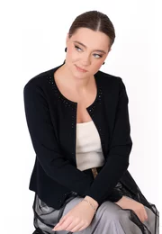 Jerseu tricotat negru decorat cu strasuri