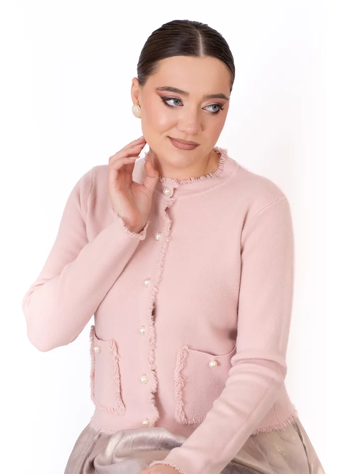 Jerseu tricotat roz pudra  decorat cu perle