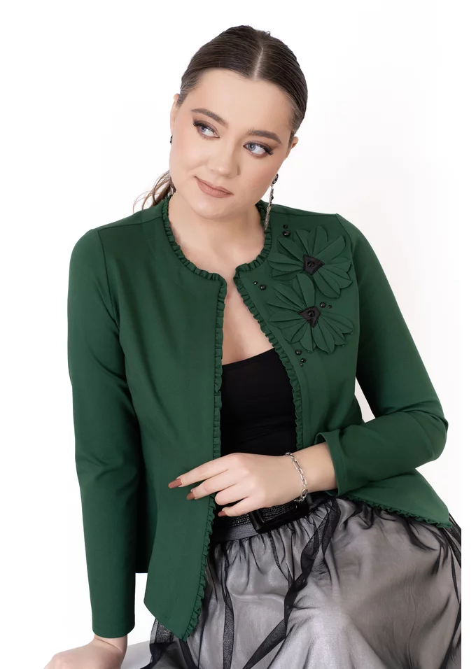 Jerseu verde aventurine accesorizat cu flori si strasuri