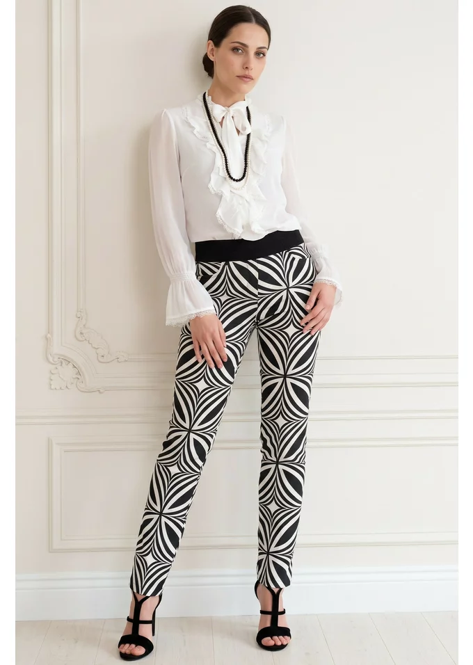 Pantalon conic cu imprimeu grafic alb-negru