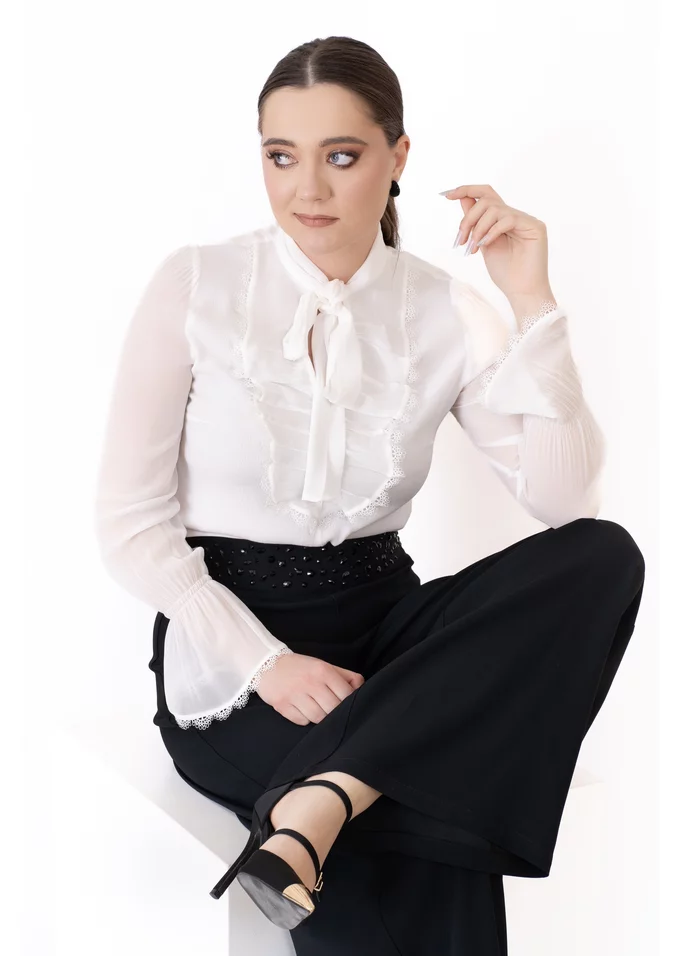 Pantalon elegant decorat cu centura din strasuri