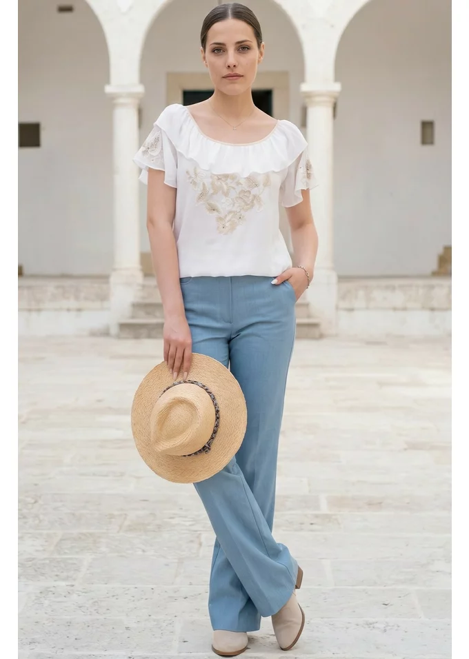 Pantalon evazat din denim blue prespalat