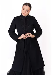 Pardesiu elegant precious din amestec lana cu broderie si pietre