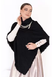 Poncho tricotat negru cu franjuri scurte