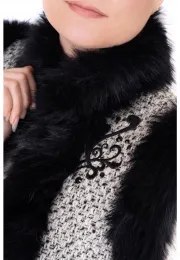 Vesta eleganta din tweed silver cream cu broderie si contur din blana