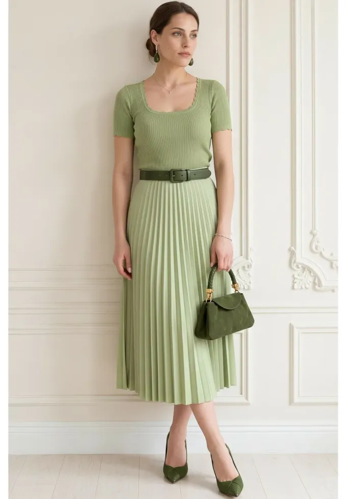 Bluza verde peliculizata cu maneci scurte
