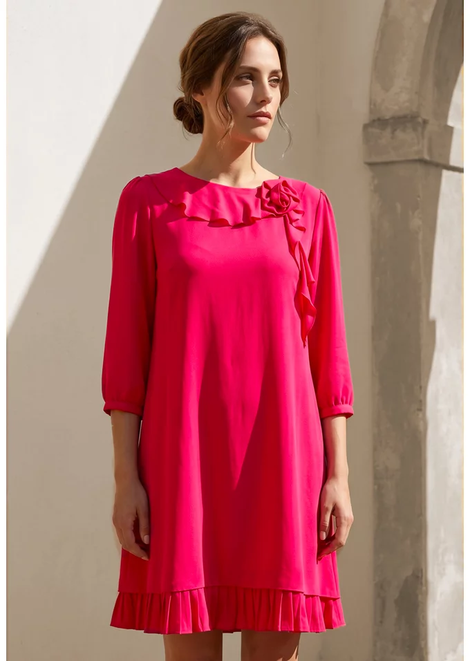 Rochie a line din vascoza ciclam cu detaliu floral