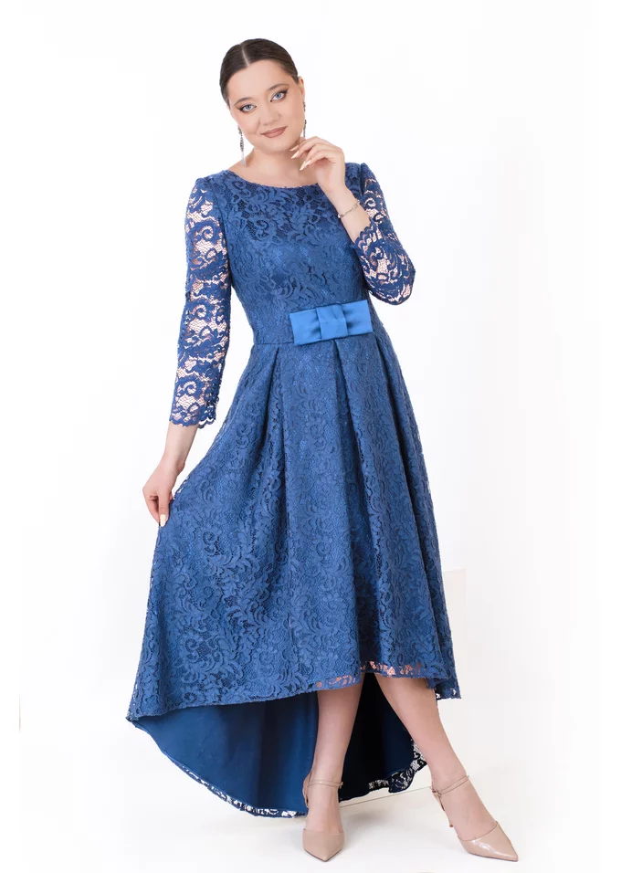 Rochie asimetrica din dantela macrame albastru petrol decorata cu funda