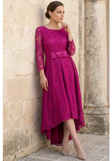 Rochie asimetrica din dantela macrame magenta decorata cu funda