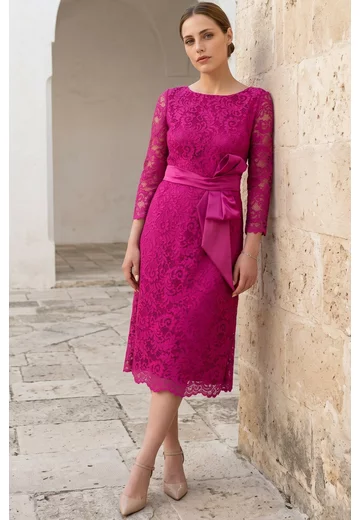 Rochie conica din dantela macrame magenta cu detaliu tip funda