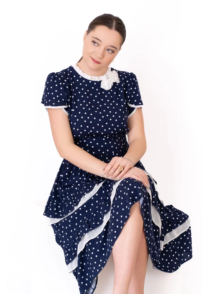 Rochie cream dots din vascoza cu detalii fine crem