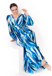 Rochie de gala aqua fever din matase imprimata in nuante de albastru abstract