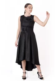 Rochie de gala asimetrica decorata cu flori si perle ton in ton