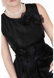 Rochie de gala asimetrica decorata cu flori si perle ton in ton