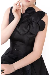 Rochie de gala black  din organza glittery decorata cu floare 3d si strasuri