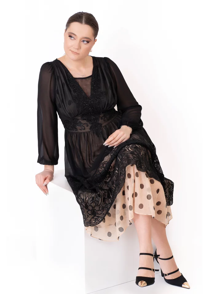 Rochie de gala creamy dots decorata cu broderie