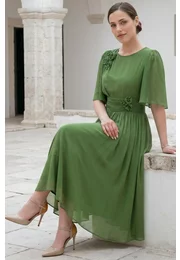 Rochie de gala verde crud decorata cu flori si pietre