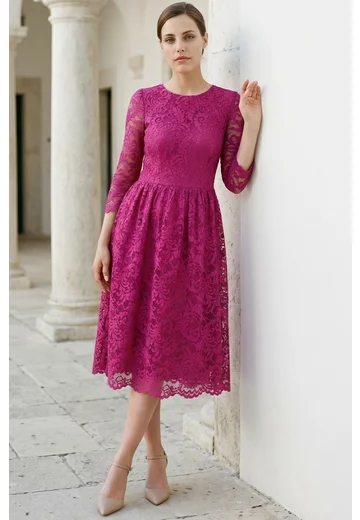 Rochie din dantela macrame magenta cu detalii satinate