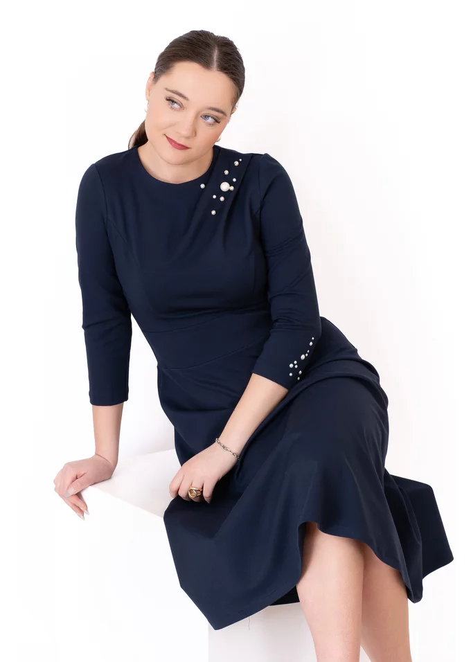 Rochie din jerse navy decorata cu perle