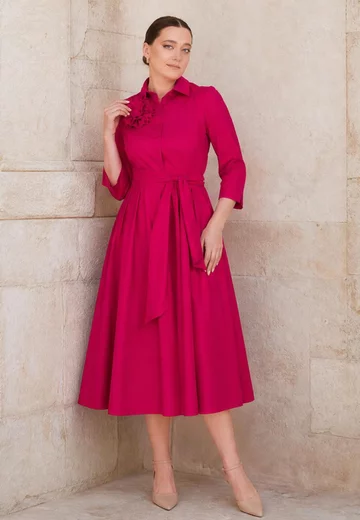 Rochie din poplin fucsia decorata cu floare si cordon
