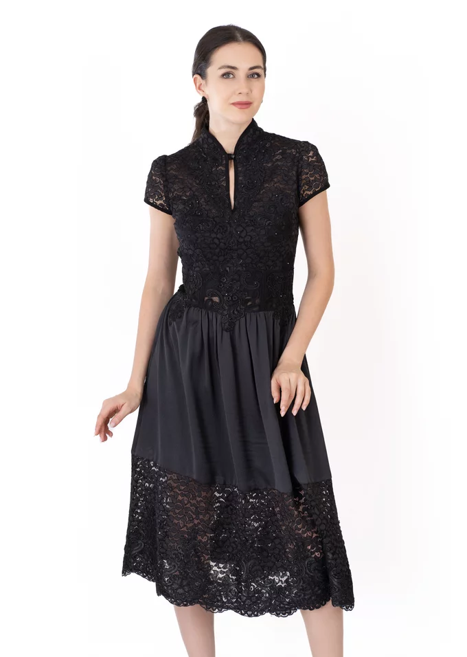 Rochie eleganta dark beauty din dantela tip macrame si tafta fina