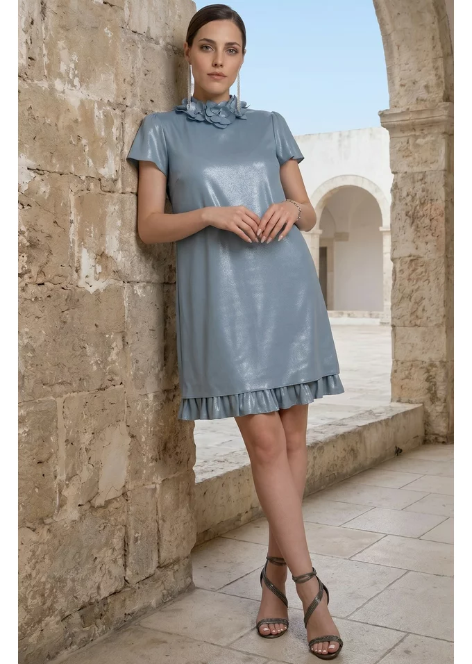 Rochie eleganta saphire elegance accesorizata cu colier din flori