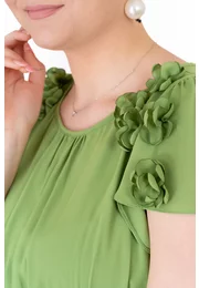 Rochie eleganta verde fistic accesorizata cu flori