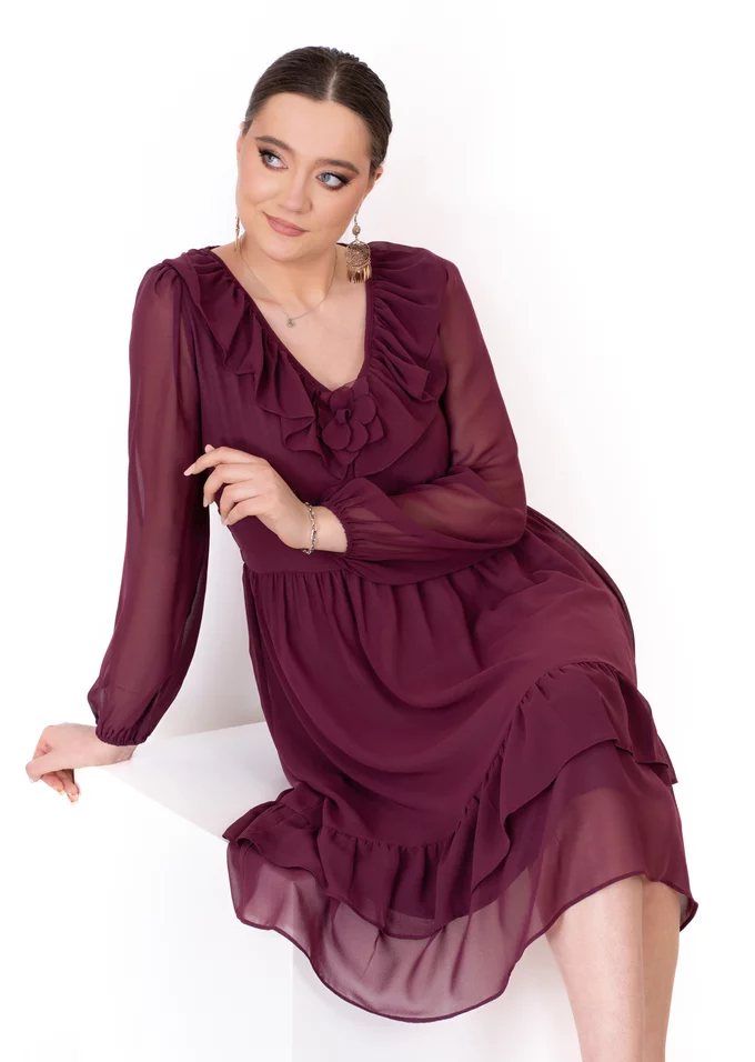 Rochie eleganta violet reveire accesorizata cu volanas