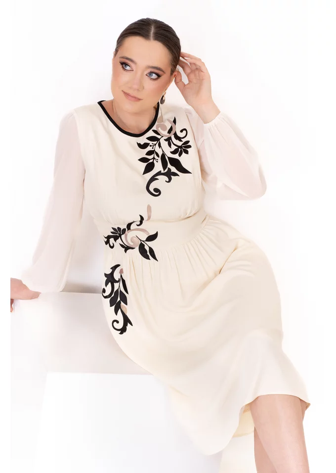 Rochie essence cu accente negre aurii