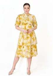 Rochie in volane din vascoza soft vanilla cu print floral