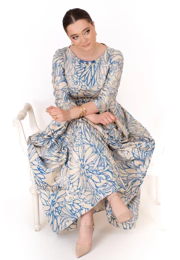 Rochie lunga ametist tone de gala din tafta imprimata accesorizata cu pietre