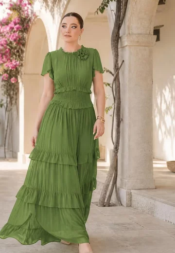 Rochie lunga verde crud sweet ruffles din matase fina decorata cu floare