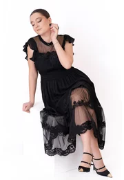 Rochie midi quiet luxury din voal de matase si treceri fine de texturi si broderie