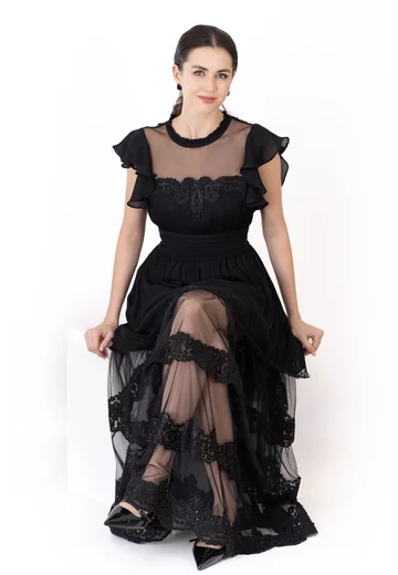 Rochie quiet luxury din voal de matase si treceri fine de texturi si broderie