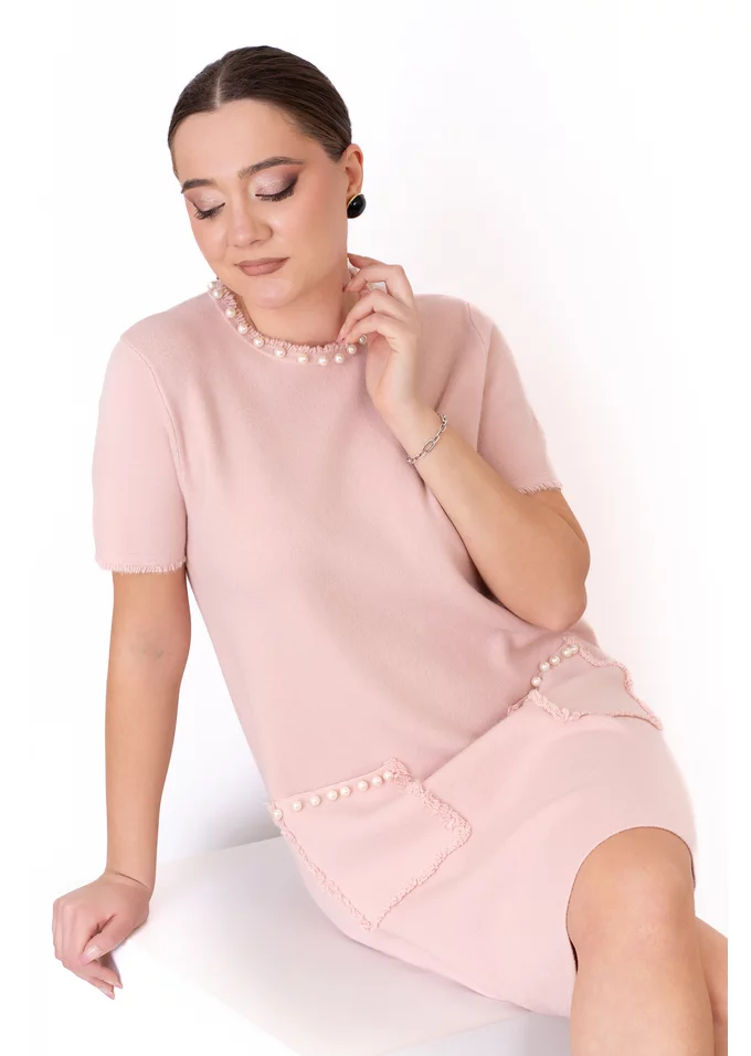 Rochie roz pudra cu maneca scurta si buzunare accesorizata cu perle