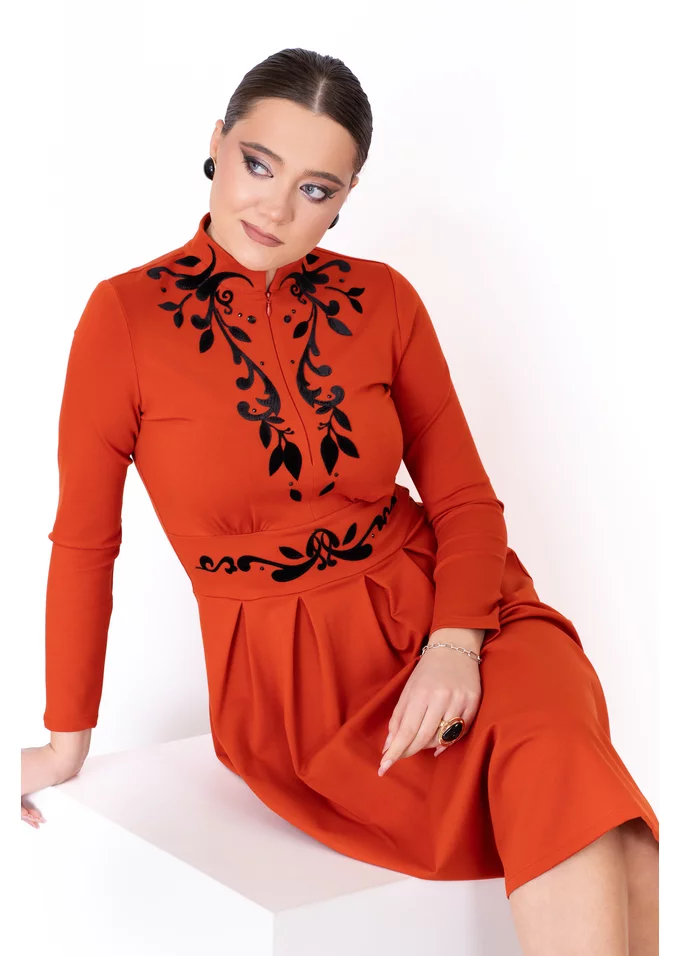 Rochie scarlet grace din jerse decorata cu broderie