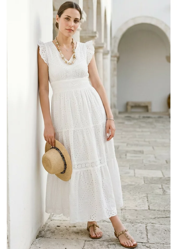 Rochie summery din broderie englezeasca decorata cu dantela