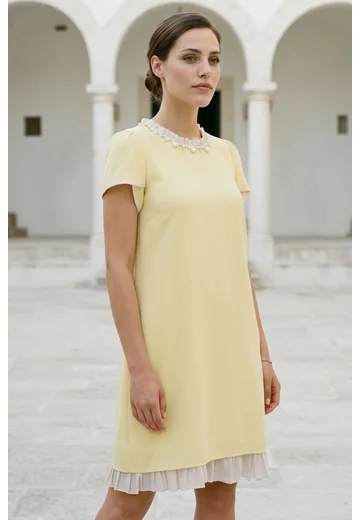 Rochie tip A vanilla din crep de vascoza cu pietre si perle