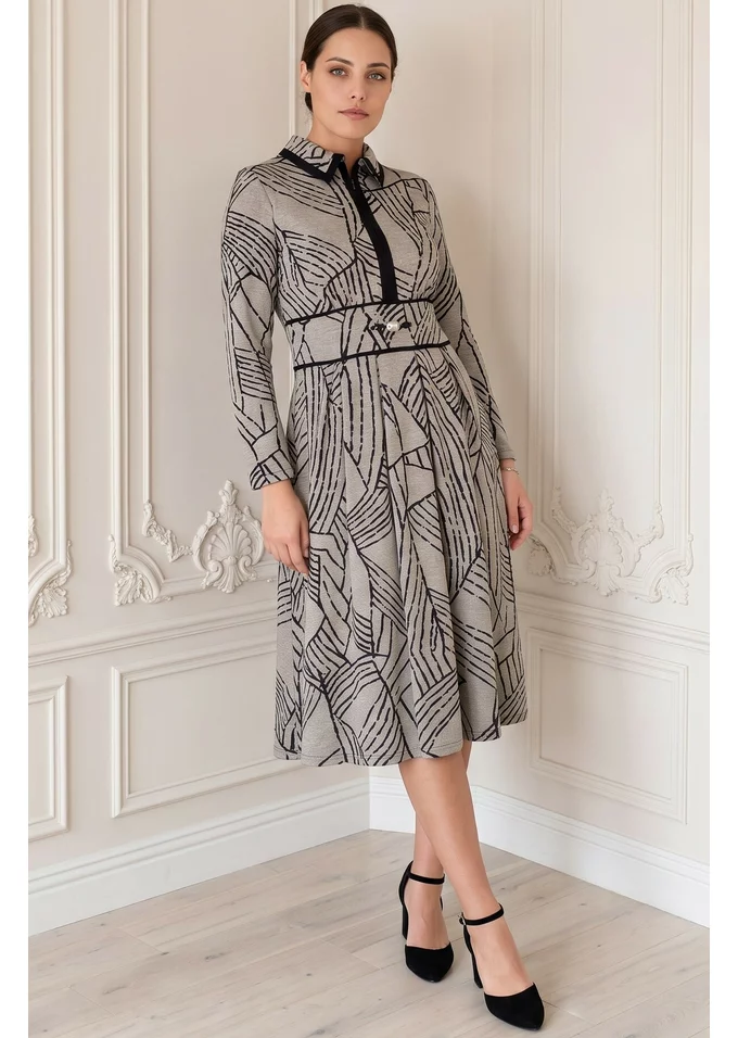 Rochie tip camasa cu insertii negre din jerse gri cu print abstract