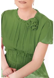 Rochie verde crud sweet ruffles din matase fina decorata cu floare
