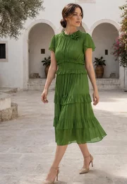 Rochie verde crud sweet ruffles din matase fina decorata cu floare