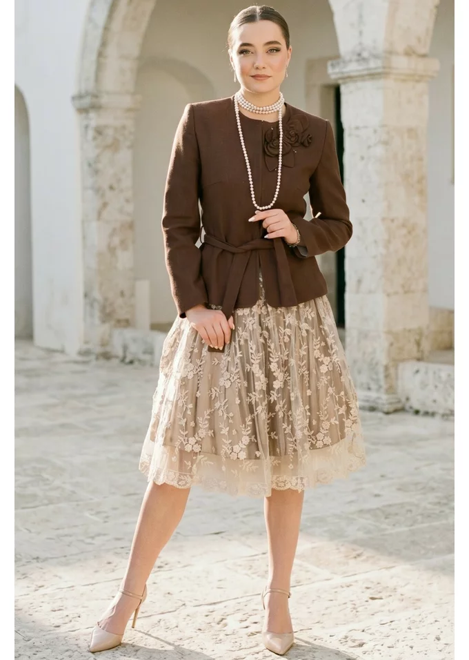Sacou cu cordon si flori din in sepia brown