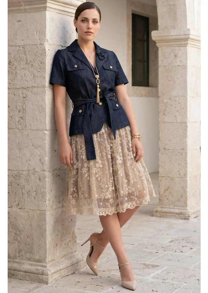 Sacou de vara necaptusit din denim glittery cu floare