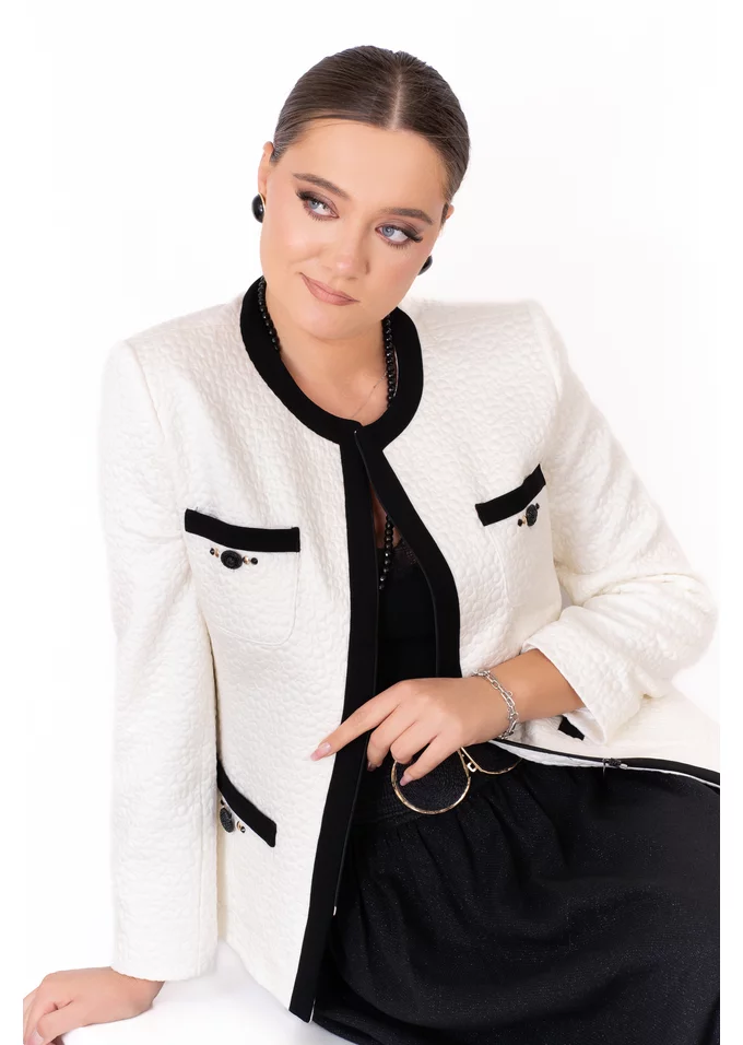 Sacou elegant gofrat chic in contrast