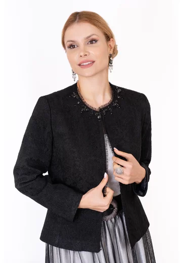 Sacou elegant negru din brocard accesorizat cu strasuri ton in ton